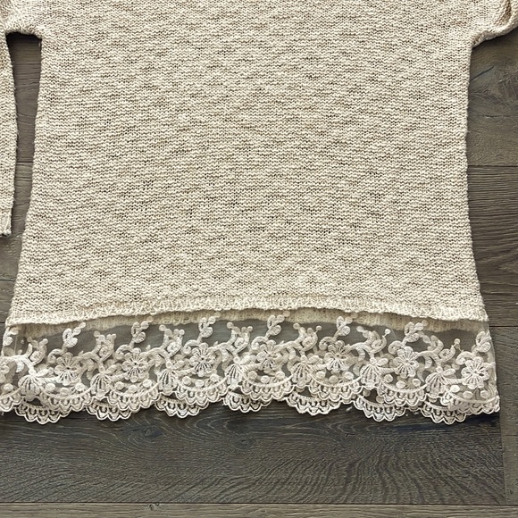 Venus Oatmeal Loose Knit Lightweight Sweater with Lace Detailing on Bottom-Small - Picture 3 of 4